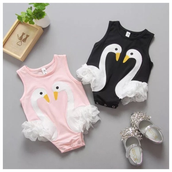 🎉 HP 3/14 🎉 Baby Girls Swan Bodysuit - Picture 2 of 3